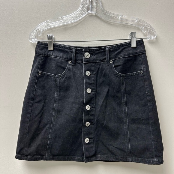 American Eagle Black Button Up Mini Jean Skirt - Picture 1 of 3